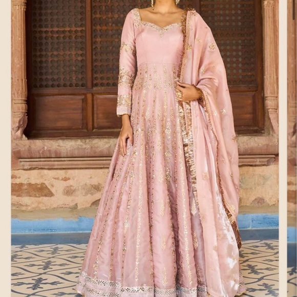 Lashkaraa Anarkali - Picture 4 of 7